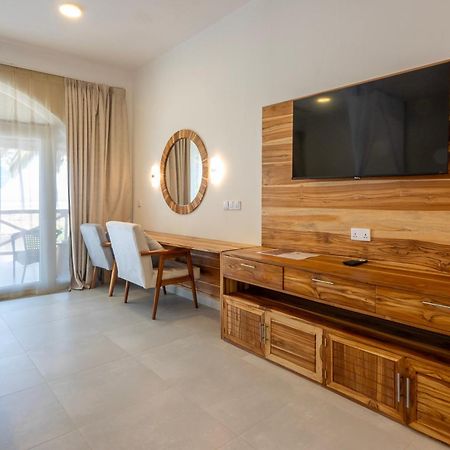 Royal Mandarin Hotel & Resort بواني ماكهانجاني المظهر الخارجي الصورة